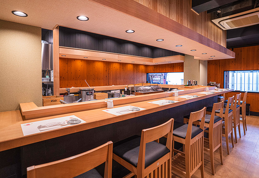 【内観】うに虎本店